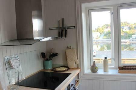 Koselig Hus Naert Havet I Lofoten, Kabelvåg Zewnętrze zdjęcie